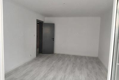 Apartament cu 3 camere decomandat în Central - 4