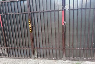 Teren de 845 mp, în 1 Decembrie - 7