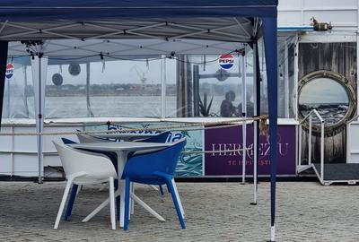 Spațiu comercial, de 100 mp, în Central - 8