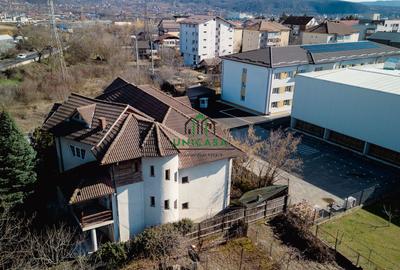 Casă individuală cu 7 camere cu Canalizare în Cartierul Nord - 6