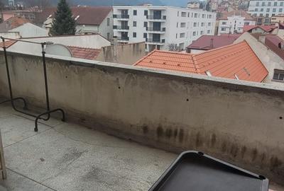 Apartament cu 3 camere decomandat în Blumăna - 11