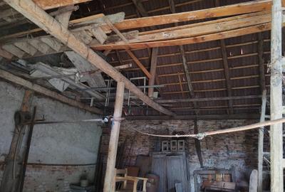 Casa 4 camere libera la vanzare VLADENI - 21
