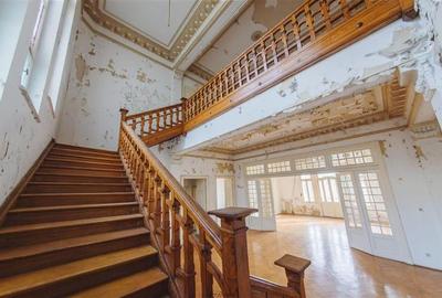 Inchiriere vila interbelica in zona stradala, ultracentrala Inchiriere vila interbelica in zona stradala, ultracentrala - 2