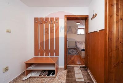 Casă cu 8 camere cu Teren 720 Mp în Central - 38
