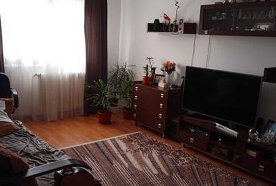 Apartament cu 3 camere decomandat în Radu Negru - 3