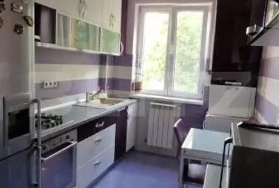 Apartament cu 3 camere decomandat în Micro 1 - 2