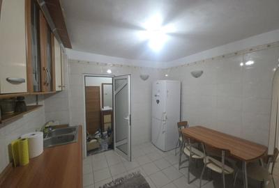 Apartament cu 2 camere decomandat, mobilat în P-ța Gorjului - 11