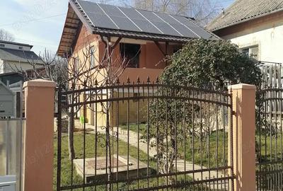 Vand casa fieni