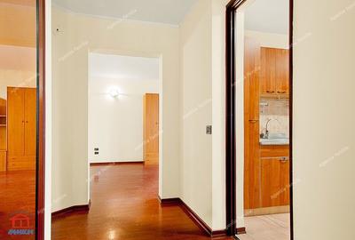 Apartament cu 3 camere decomandat în Micro 21 - 1