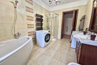 Casă elegantă complet renovată, 4 camere, 2 corpuri – Kogălniceanu - 24