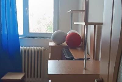 Apartament cu 2 camere decomandat în Rahova