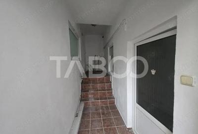 Casa individuala de vanzare 54 mpu curte 69 mp zona Central Sibiu - 2