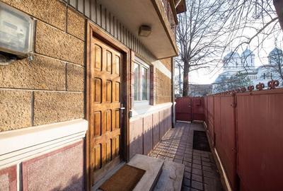 Casă cu 7 camere cu Teren 200 Mp în 23 August - 7