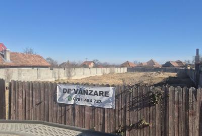 Teren de 1100 mp, în Exterior Vest - 2