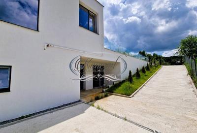 Duplex deosebit cu CF, in zona Wonderland - 1