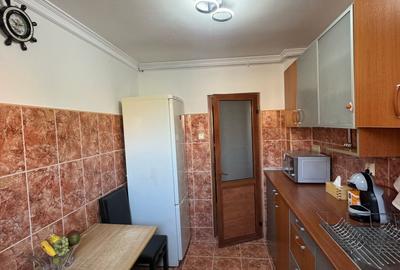 Apartament cu 3 camere decomandat în Tomis II - 3