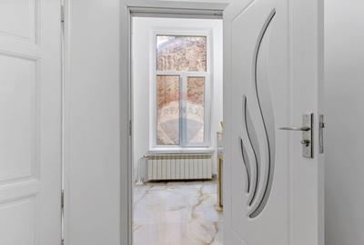 Apartament cu 3 camere semidecomandat în Central - 7
