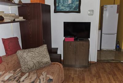 Apartament cu trei camere decomandat - 3