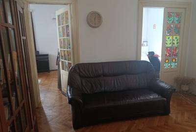 Apartament cu 5 camere decomandat în Gara de Nord - 8