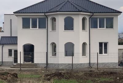 Vila S+P+1E + terasa+ spațiu tehnic exterior
