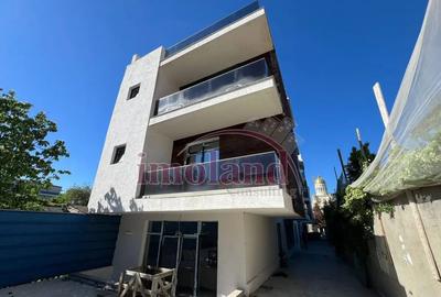 Apartament cu 3 camere semidecomandat în 13 Septembrie - 8