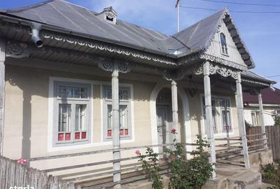 Casă cu 3 camere cu Teren 2268 Mp în Urechești - 1