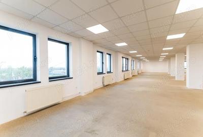 Spațiu comercial, de 422 mp, în Central - 5