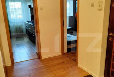 Apartament cu 3 camere decomandat în Piața Centrală