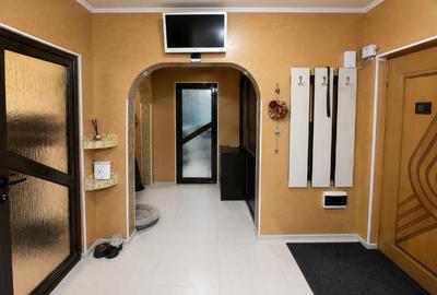 Apartament cu 3 camere decomandat, mobilat în Micro 17 - 5