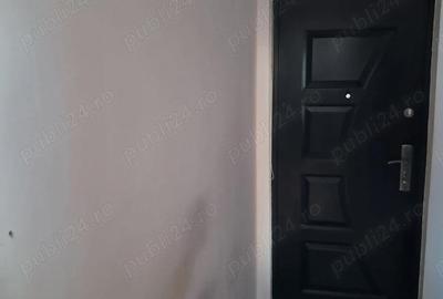 Garsonieră semidecomandată în Titan