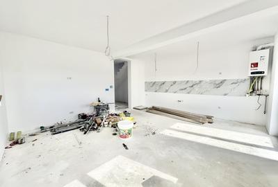 Duplex cu 4 camere cu Canalizare în Moșnița Veche - 3