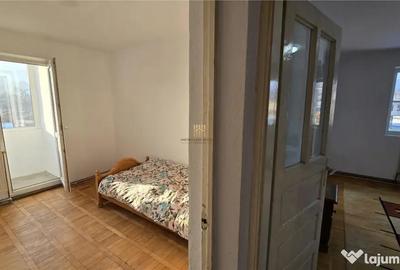 Apartament cu 3 camere semidecomandat în Molid - 8