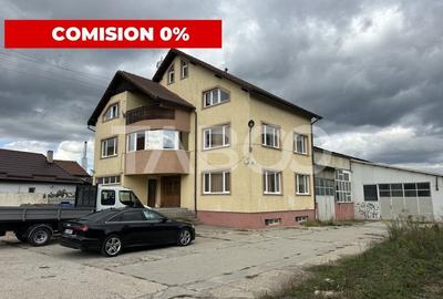 Casă individuală cu 9 camere în Lupeni