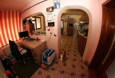 Casa cu gradina in zona foarte linistita si usor accesibila - 7