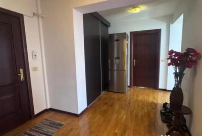 Apartament cu 3 camere decomandat în Rădăuți - 9