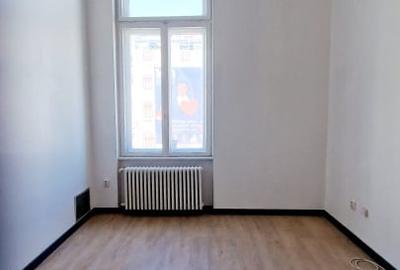 Birou, de 15 mp, în Universitate - 1