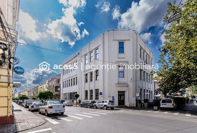 Casă individuală cu 10 camere cu Canalizare în Ultracentral - 1