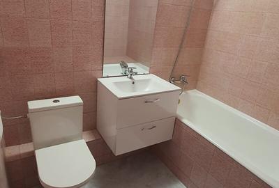 Pța Alba Iulia Închiriez ap 3 cam nemobilat recent renovat spațios instalații no - 8