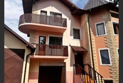 Villa for sale, 4 Rooms, 200 sqm, 4500 sqm, Cordun - 1
