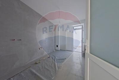 Duplex cu 5 camere cu Teren 276 Mp în Dâmbul Rotund - 2