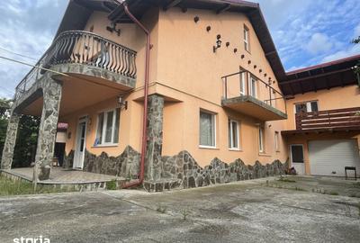 Casă cu 5 camere cu Teren 260 Mp în Gara Veche - 2
