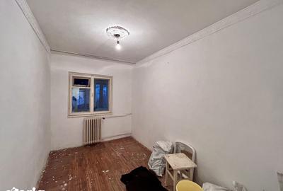 Apartament cu 3 camere decomandat în 9 Mai - 12