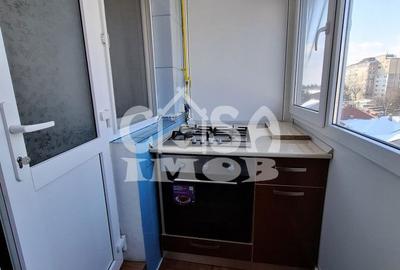 Apartament cu 2 camere semidecomandat în Micro 6 - 14