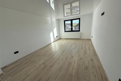 Casă individuală cu 6 camere cu Teren 200 Mp în Șura Mare - 14