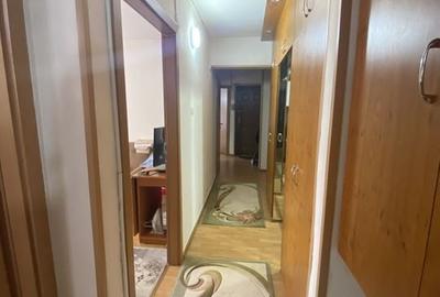 Apartament 3 camere zona Stadion - 9