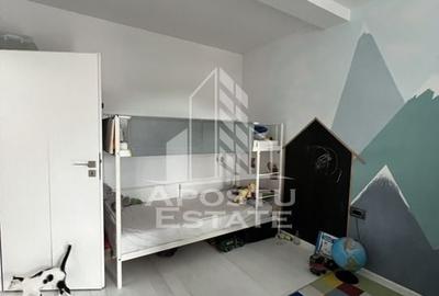 Vila deosebită parte dintr-un triplex - 11