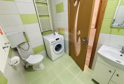 Apartament spatios de vânzare 2 camere EROILOR . VOLUNTARI A3 - 17