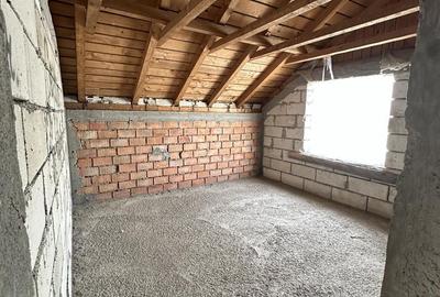 Casă cu Teren 2000 Mp în Căldărușeanca - 1