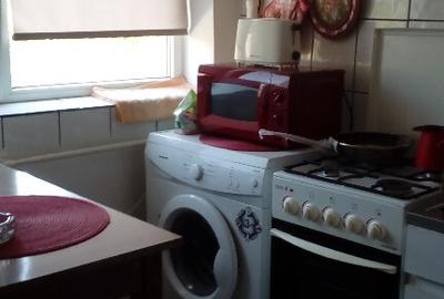 Garsoniera-libera 1 octombrie Dristor 2 - 12