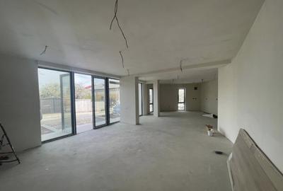 SPATIU COMERCIAL - ZONA CENTRALA - 1